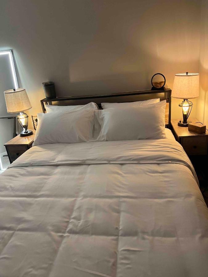 Hometel Premium Guest Suite W/ Private Entrance Ypsilanti Exterior photo